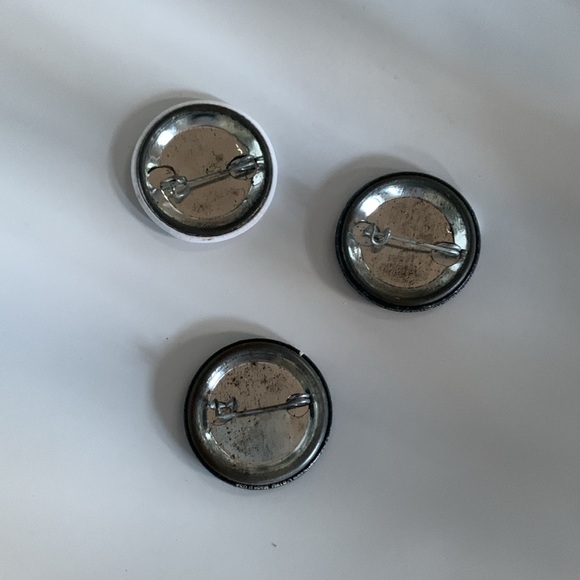 Nirvana - Blink 182 - Loungefly Pirate Lapel Pins Set of 3 - Picture 2 of 4